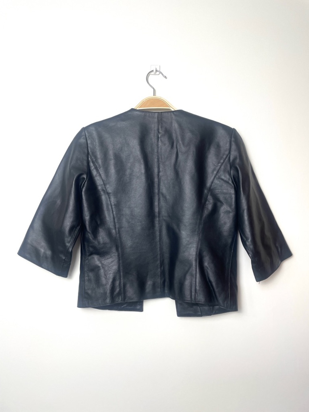 Neiman Marcus Black 100% Leather Bolero Jacket - Picture 5 of 9